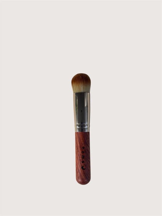 NOMS ® RW10 Precision Foundation Brush